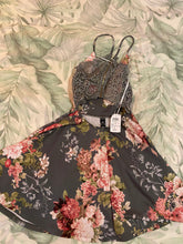 Load image into Gallery viewer, Size S $44 NWT WIndsor Mini Dress
