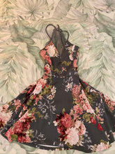 Load image into Gallery viewer, Size S $44 NWT WIndsor Mini Dress

