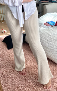 Worn One Zara Cozy Thick Flare Pants Size M