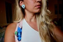 Load image into Gallery viewer, An Eye For Things Earrings
