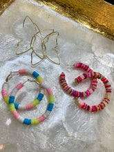 Load image into Gallery viewer, Summer Vibes Earrings
