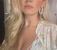 Load image into Gallery viewer, Summer Vibes Earrings

